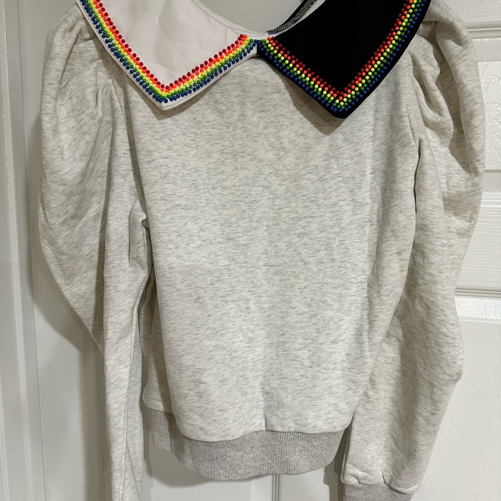 QUEEN OF SPARKLES brand new never worn sweatshirt. Excellent condition.